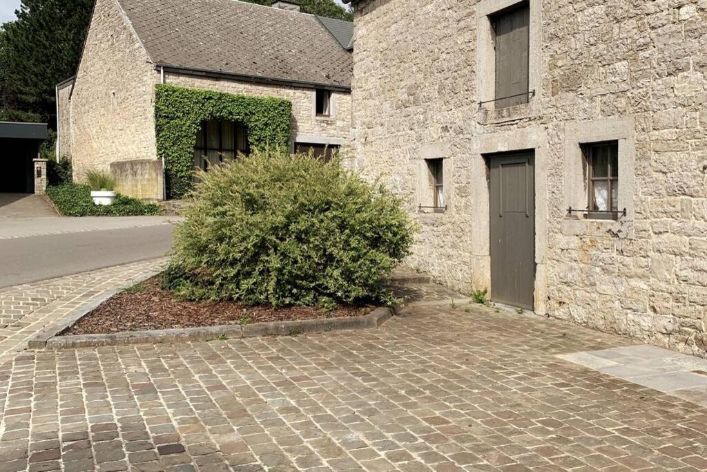 Au Bord Du Ny Villa Hotton Exterior foto